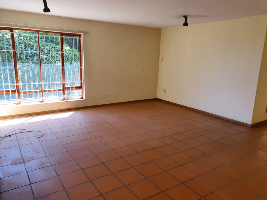 4 Bedroom Property for Sale in Hospitaalheuwel Free State